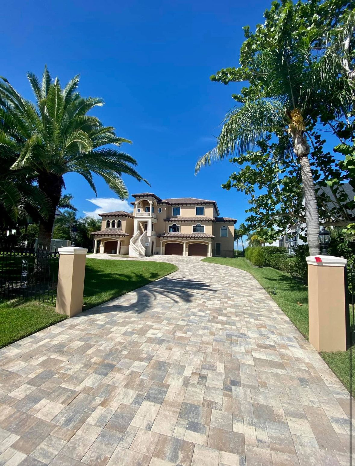 Chief-Pavers-Driveway-Bradenton-04